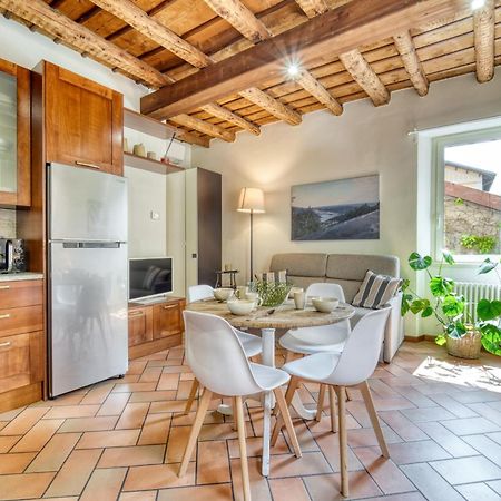 チェルノッビオCasa Di Miloアパートメント エクステリア 写真