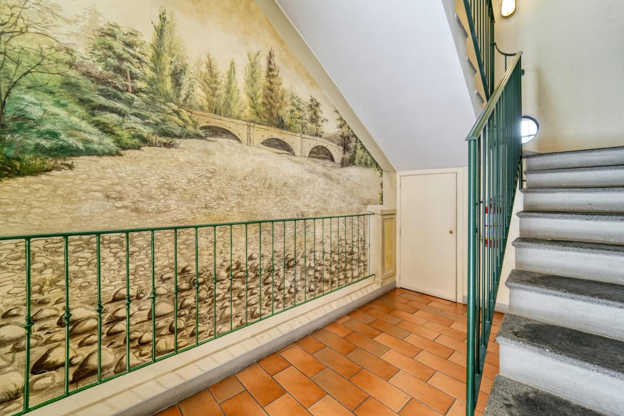 チェルノッビオCasa Di Miloアパートメント エクステリア 写真