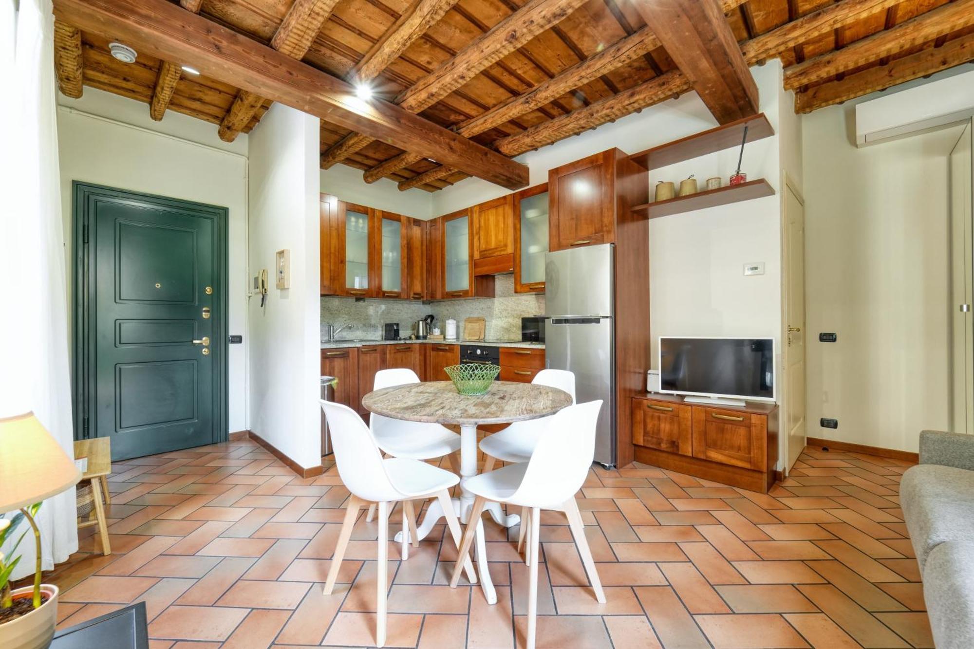 チェルノッビオCasa Di Miloアパートメント エクステリア 写真