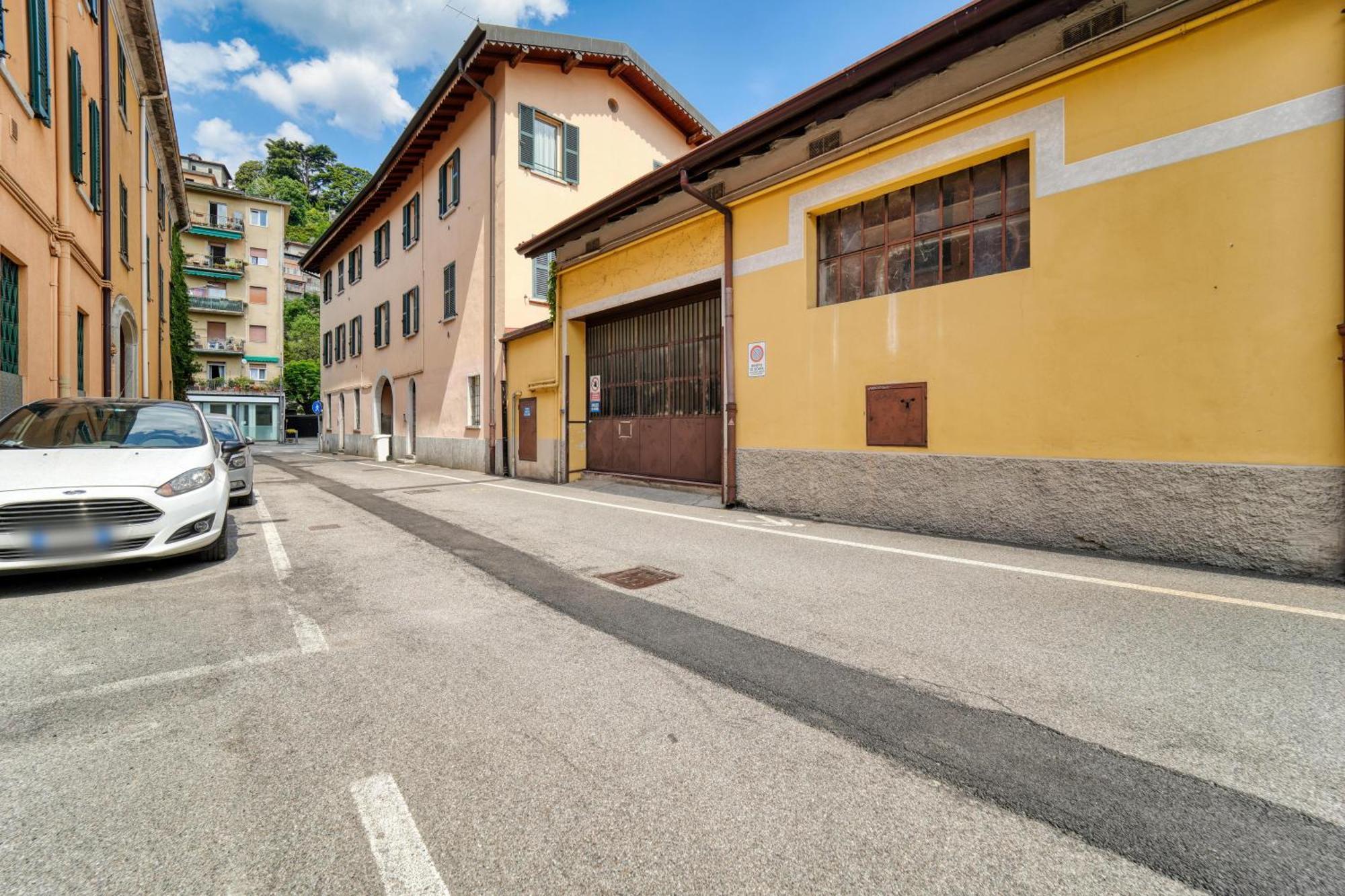 チェルノッビオCasa Di Miloアパートメント エクステリア 写真